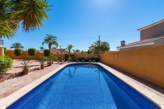 Uw luxe Villa in DIUDAD QUESADA met parking en veel extras
