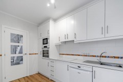 Uw eigen Bungalow in ORIHUELA COSTA aan Roze Meer met eigen parking