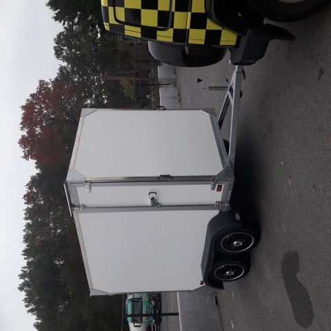 gesloten aanhangwagen roca