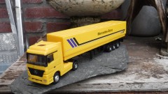 Schaalmodel mercedes actros