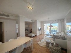 Uw eigen Appartement in ALTEA bij zee met parking en