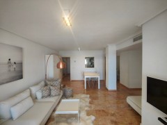 Uw eigen Appartement in ALTEA bij zee met parking en