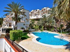 Uw eigen Appartement in ALTEA bij zee met parking en
