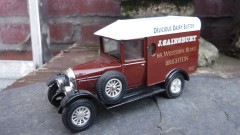 Matchbox Y19 moris cowley