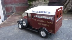 Matchbox Y19 moris cowley