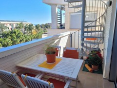 Uw eigen Penthouse met zicht op zwembad in DENIA met parking en