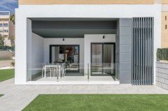 Uw eigen nieuwe Appartement bij zee in TORREVIEJA met parking en