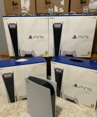 Sony PlayStation PS5 Pro Console  en Sony PS5 Slim en Sony PS5
