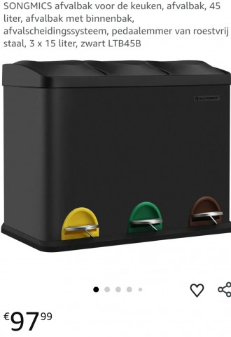 Diverse nieuwe prullenbakken