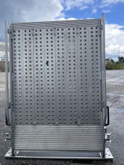 Oprijplaat van het merk Altec  Hoogte 125 cm