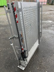 Oprijplaat van het merk Altec  Hoogte 125 cm