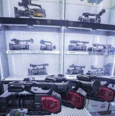 Canon XA75  Sony FDR-AX43  Panasonic HC-X1200  DJI Osmo Pocket 3  Inst