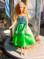 blonde Barbie Christel  V 1