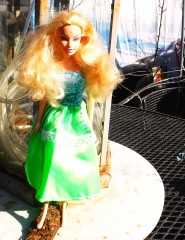 blonde Barbie Christel  V 1