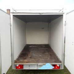 gesloten aanhangwagen roca