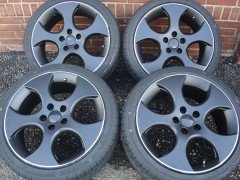 18 Inch GTI Black Velgen en Banden Steek 5x112