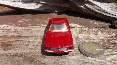 Mercedes 500 sl corgi toys 1