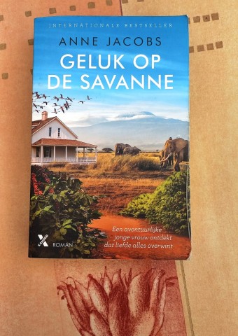 Geluk op de Savanne  Roman van Anne Jacobs
