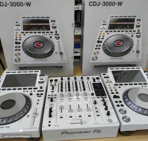 Pioneer DJ CDJ-3000-W Multi-Player en Pioneer DJM-A9 DJ Mixer