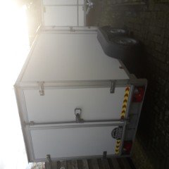 gesloten aanhangwagen roca