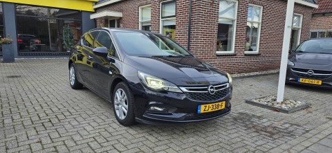 Opel Astra-K 10T 2019 met stuur- en Stoelverwarming en trekhaak