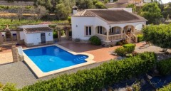 Uw eigen Villa op mooi landgoed in JAVEA met parking en