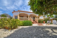 Uw eigen Villa op mooi landgoed in JAVEA met parking en