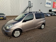 Toyota Yaris Verso 1 3 VVTI