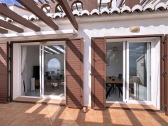 Uw eigen Appartement met zeezichten in MORAIRA met veel meer