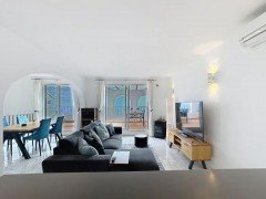 Uw eigen Appartement met zeezichten in MORAIRA met veel meer