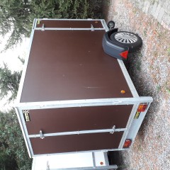 gesloten aanhangwagen roca