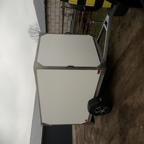 gesloten aanhangwagen roca