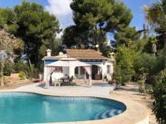 Uw eigen Villa op landgoed in MORAIRA met parking en