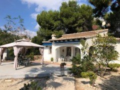 Uw eigen Villa op landgoed in MORAIRA met parking en