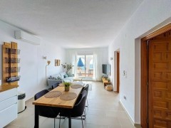 Uw eigen Appartement met super zeezicht en ruim terras in MORAIRA en