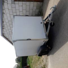 gesloten aanhangwagen roca