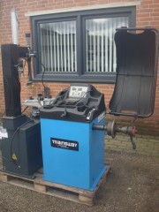 Banden Monteer Apparaat   Balanceer Apparaat hulparmen