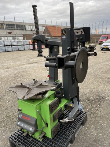 Bandenapparaat met hulparm Bosch TCE4420 12 tot 23