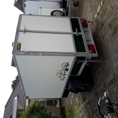 gesloten aanhangwagen roca