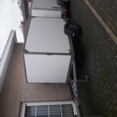 gesloten aanhangwagen roca