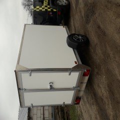 gesloten aanhangwagen roca