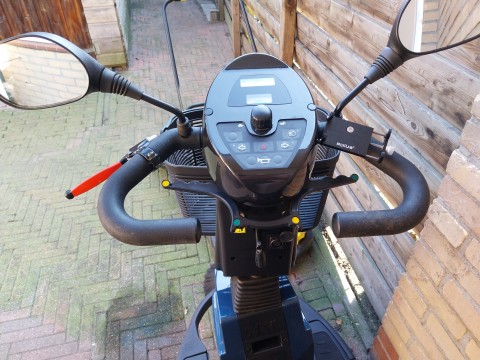 Tekoop scootmobiel merk sterling