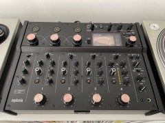 Nieuwe AlphaTheta Euphonia Rotary Mixer en PLAYdifferently MODEL 1