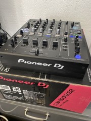 Pioneer CDJ-2000NXS2 en Pioneer DJM-900NXS2 en Pioneer CDJ-3000 Player