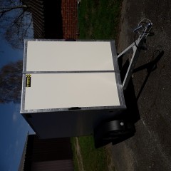 gesloten aanhangwagen roca