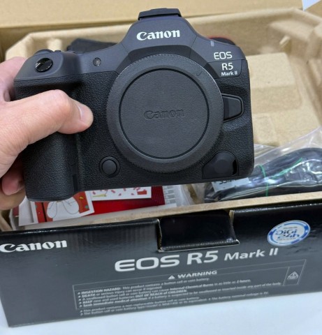 Canon EOS R5 Mark II en Canon EOS R3 en Canon R5  Canon EOS R6 Mark II