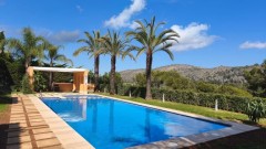 Uw Penthouse bij zwembad in de bossen van DENIA met