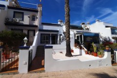 Uw eigen Bungalow bij zwembaden in CAMPOAMOR met