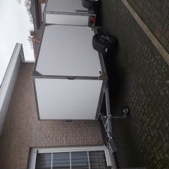 gesloten aanhangwagen roca