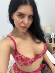 Kira – Elegance  sensuality and relaxation